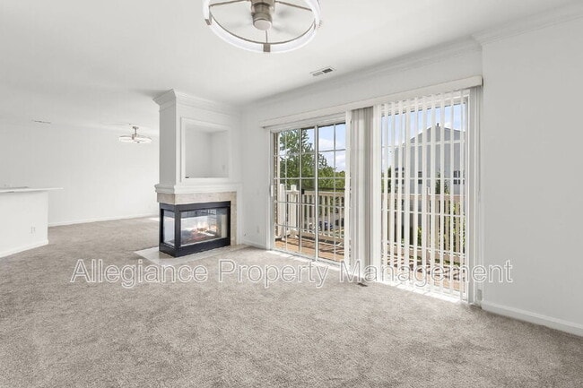 Photo - 45490 Whistling Terrace