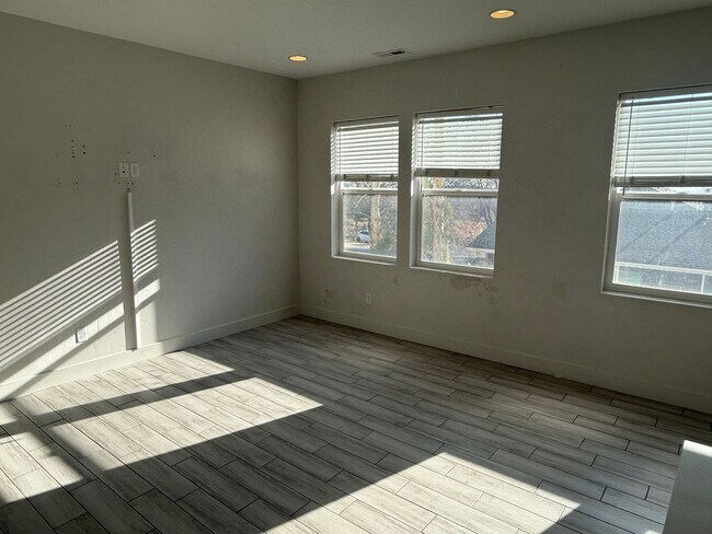 Photo - Beautiful town home with central air and a 2 car garage