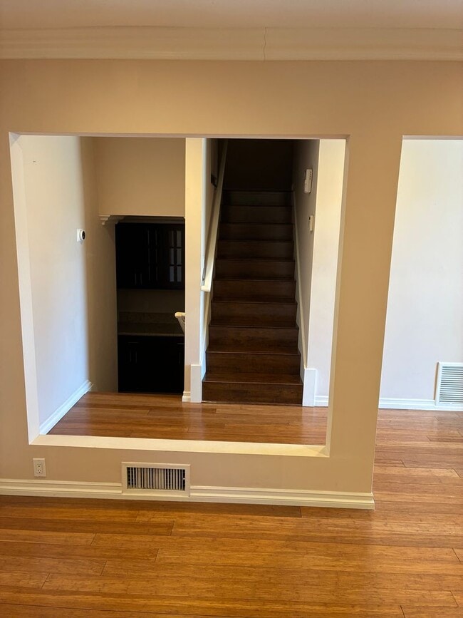 Photo - BEAUTIFUL 3 BED 2.5 BATHROOM!!!