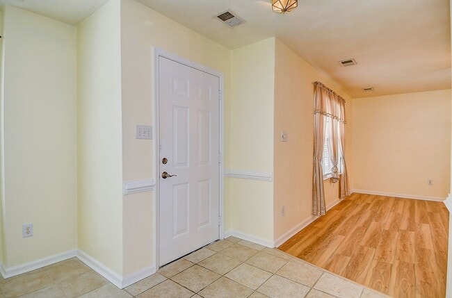 Photo - FOR RENT - Chesapeake in Bryant Farms / De...