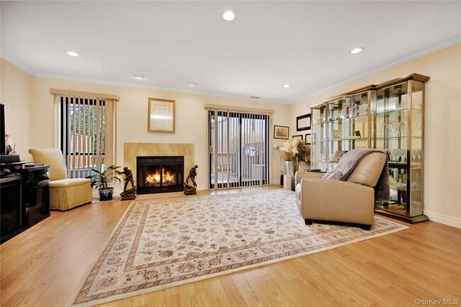 Photo - 4 Stanford Ct