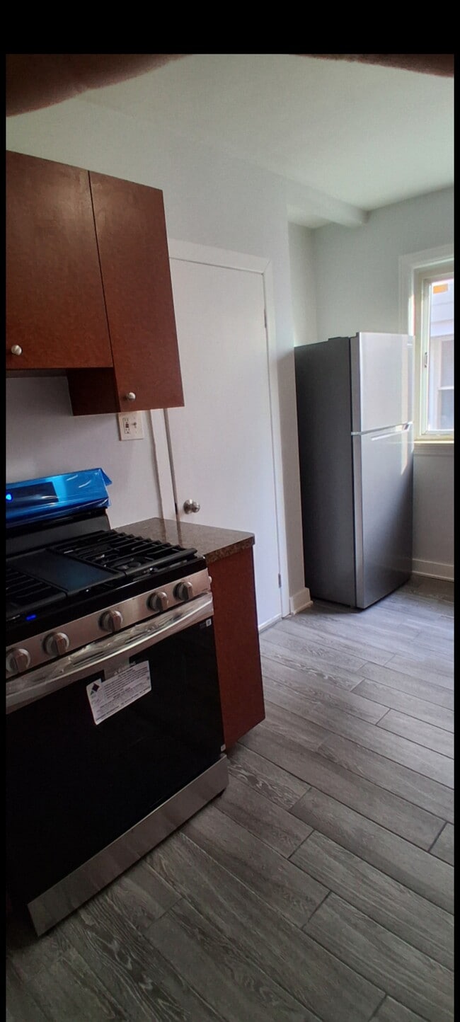 Photo - 6829 Abington Ave Unit 1