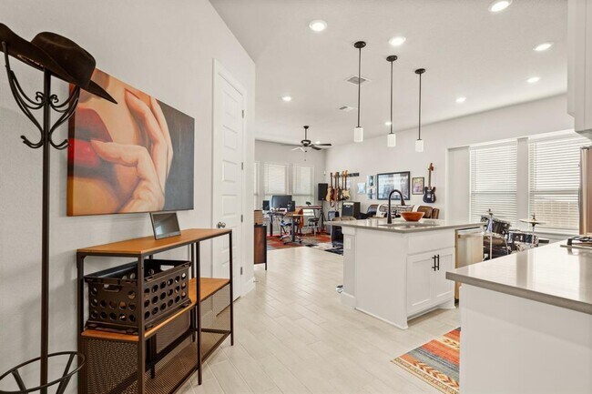 Photo - 12810 Stanford Dr