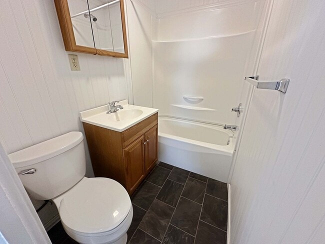 Photo - 25 Crane Alley Unidad Rear 2