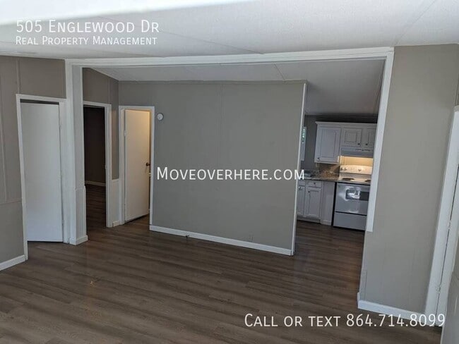 Photo - 505 Englewood Dr