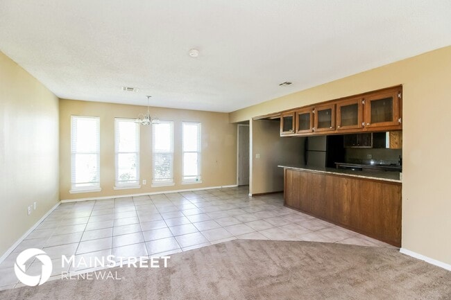 Photo - 301 Springfield Dr