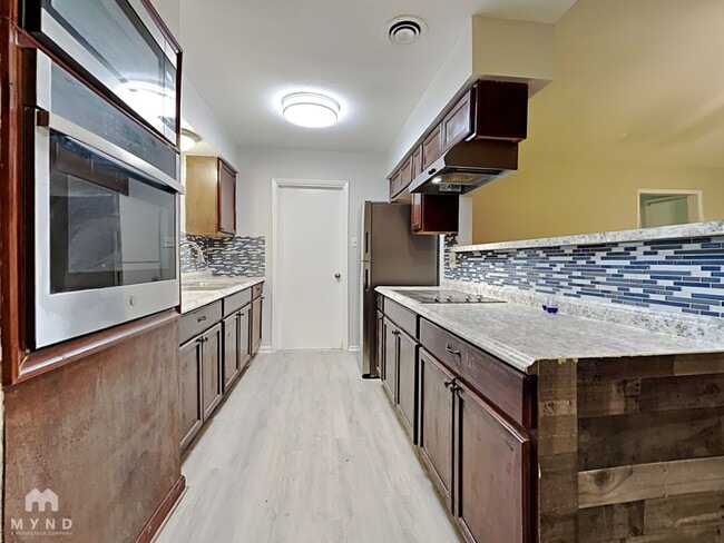 Photo - 6127 Heatherbrook Dr