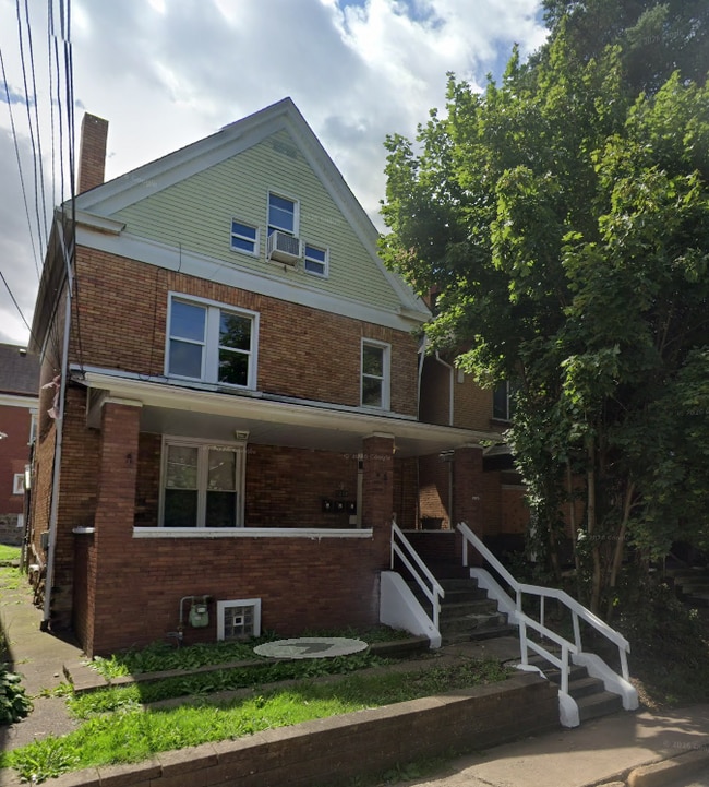 1210 Maple Ave