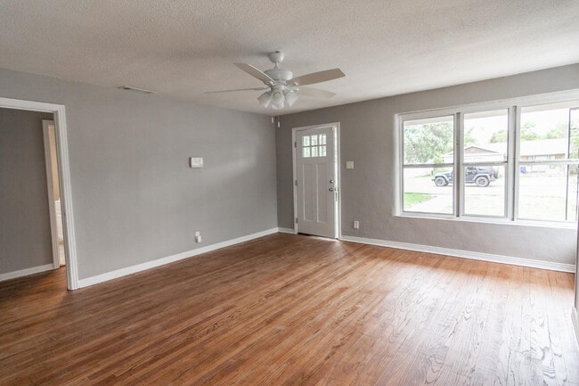 Photo - 3320 27th St