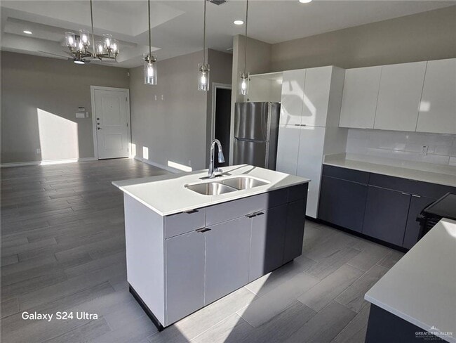 Photo - 12 S Xanthia St Unit 5
