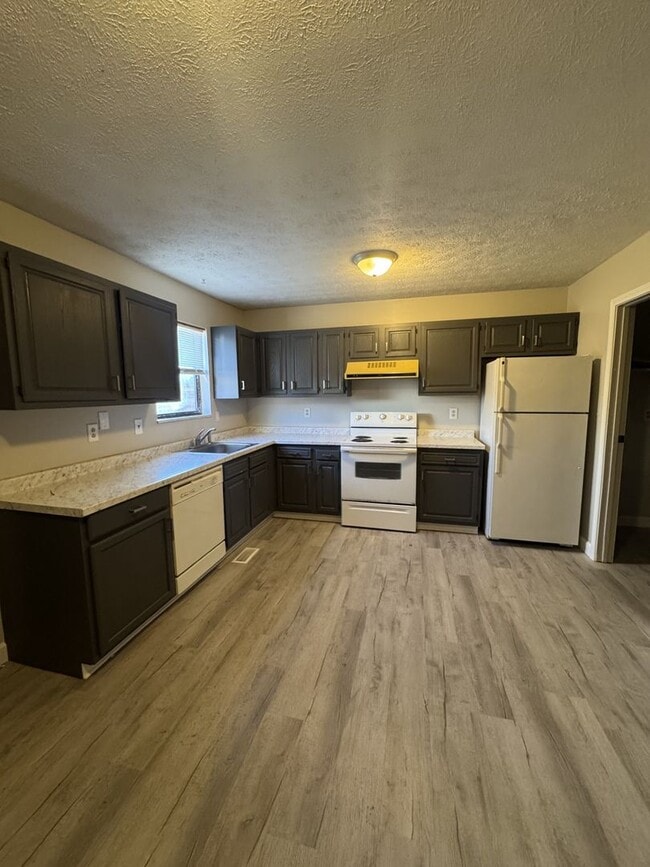 Photo - 6972-6996 Joseph Street Unit 6976