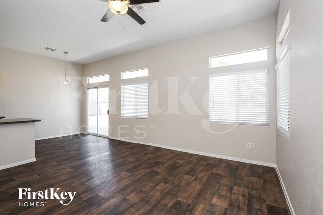 Photo - 2014 Heritage Ridge Ave