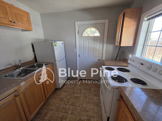 Photo - 340 N Water St