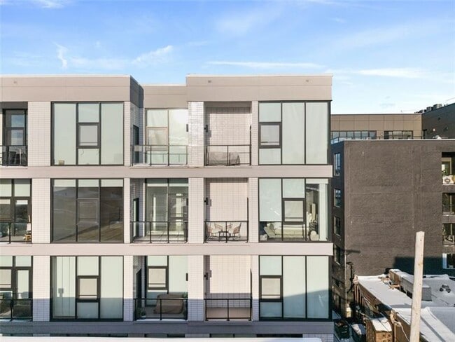 Building Photo - 2554 Smallman St