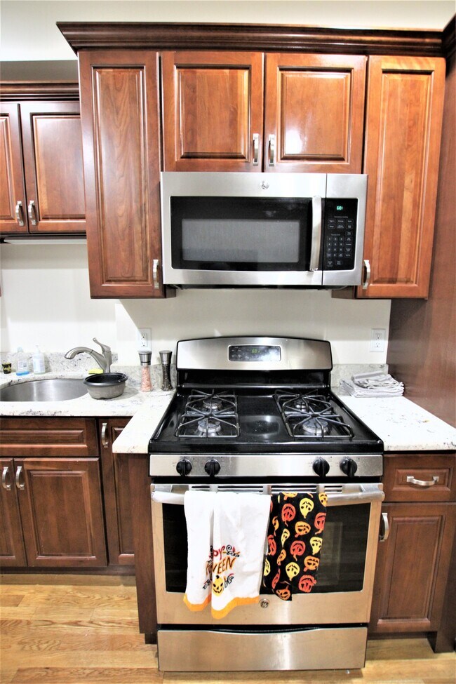 Photo - 1029 Tremont St Unit 2