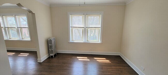 Photo - 5234 N Rockwell St Unit 2