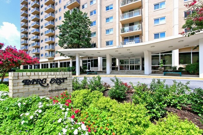 Photo - Martha Custis 319_