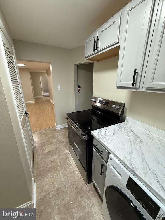 Photo - 1044 South St Unit 2