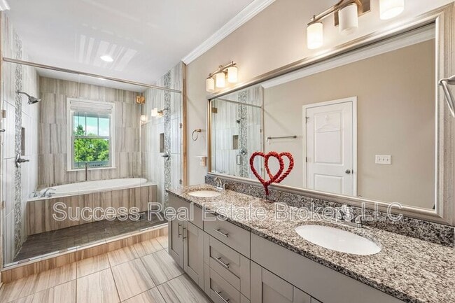 Photo - 1231 Ridenour Ln