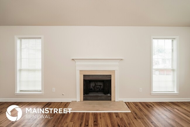 Photo - 513 Walker Rd