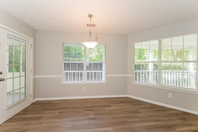 Photo - 340 Christian Woods Dr