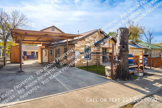 Building Photo - 236 E Dullnig Ct Unit 2