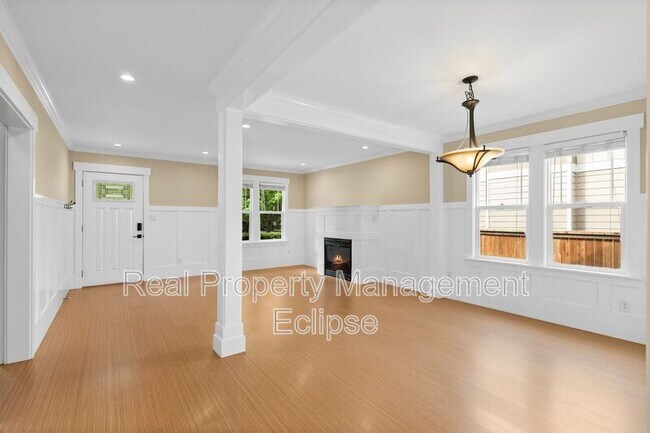 Photo - 26616 NE Valley St Unit A