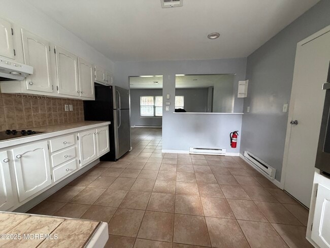 Photo - 664D Plymouth Dr