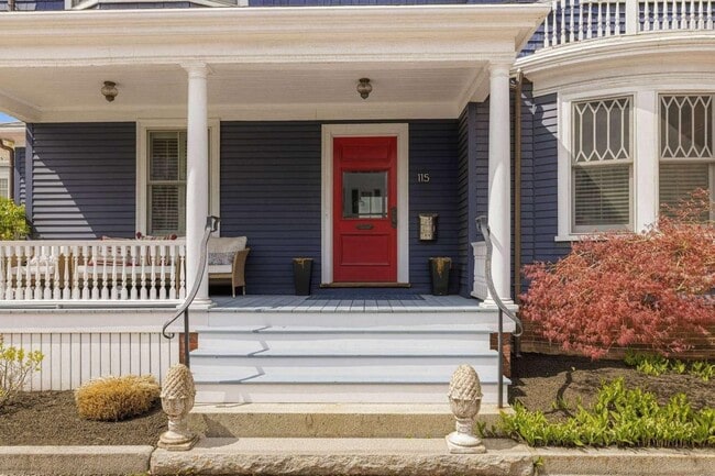 Photo - 115 Court St