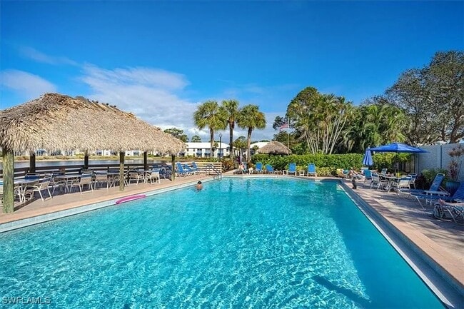 Building Photo - 815 Gulf Pavillion Dr Unit 203