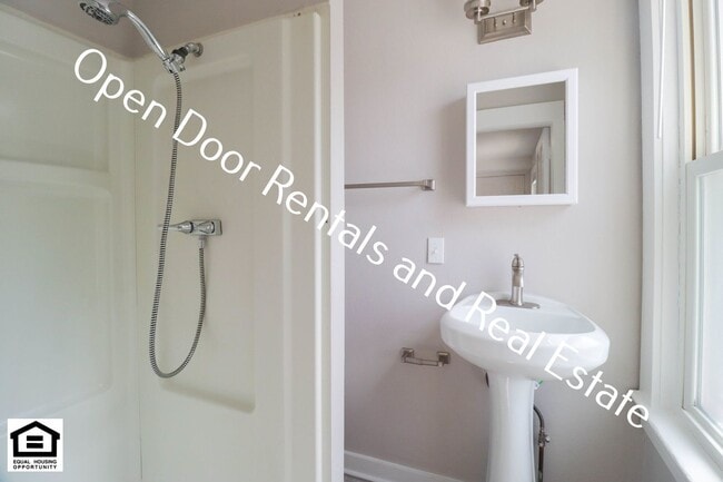 Photo - 1918 Riedmiller Ave Unidad 1918 Riedmiller Ave Apt 3