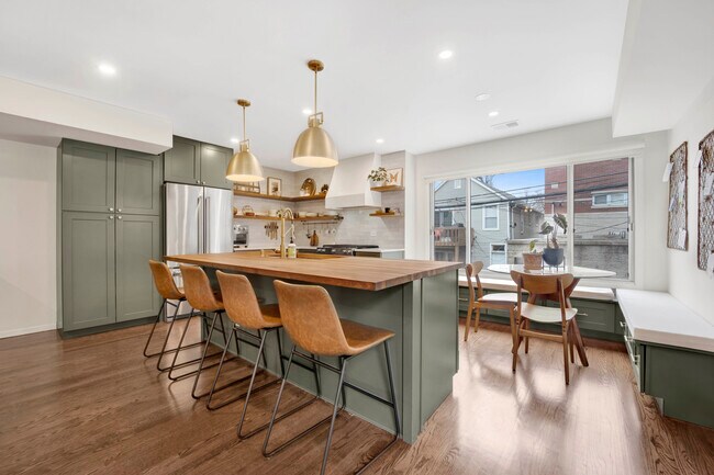 Photo - 1646 W Julian St