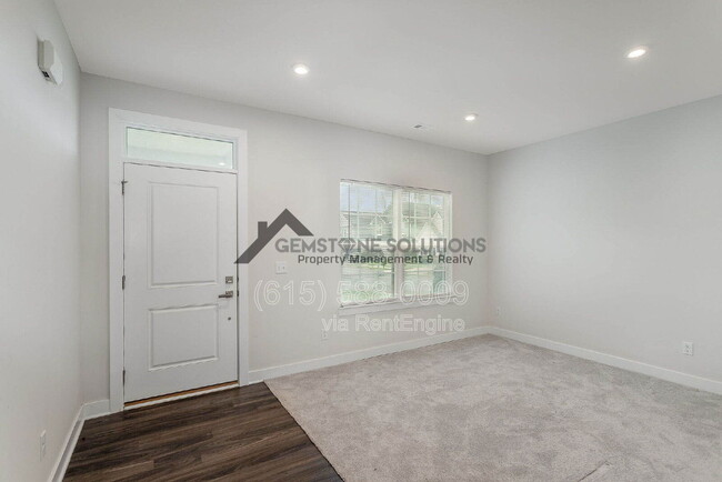 Photo - 3301 Somerset Ln