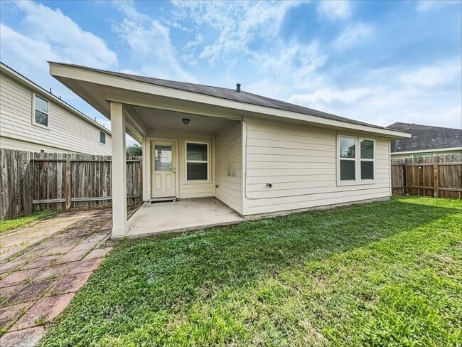 Building Photo - 5907 Deep S Dr