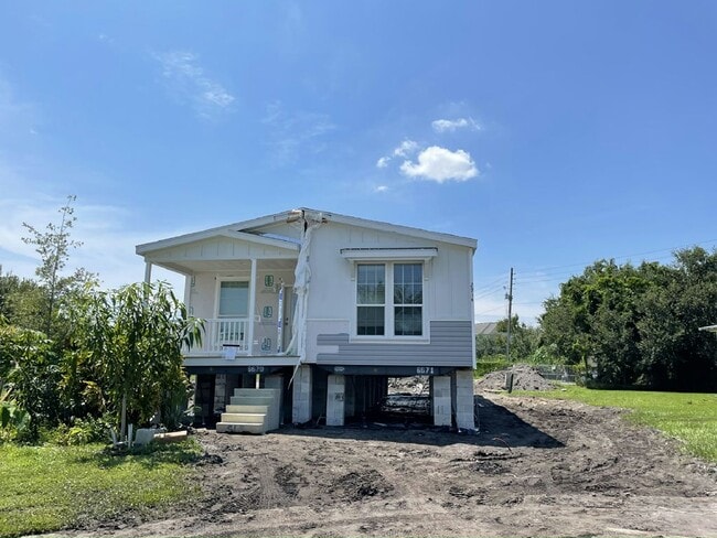 Building Photo - 2914 Stallion Ct