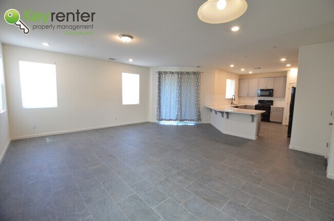 Photo - 3055 Island Creek Way
