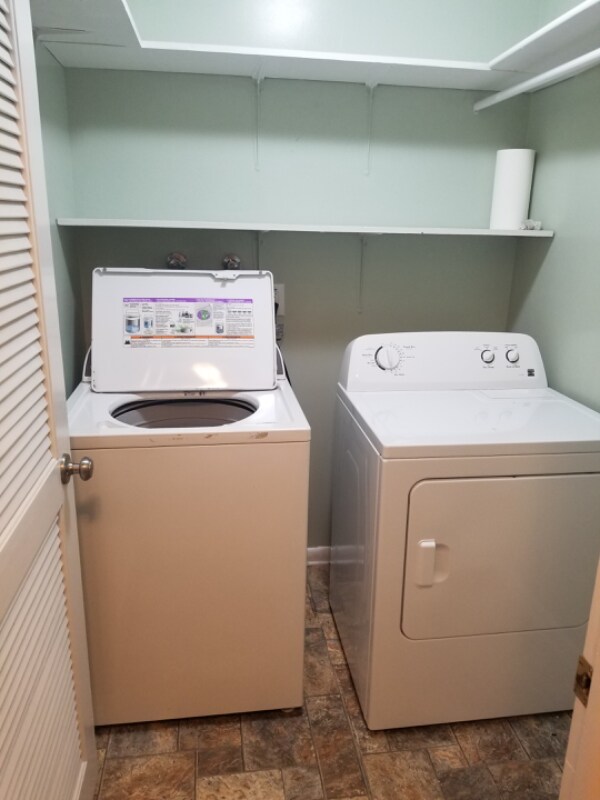 Photo - 6213 Dewdrop Way