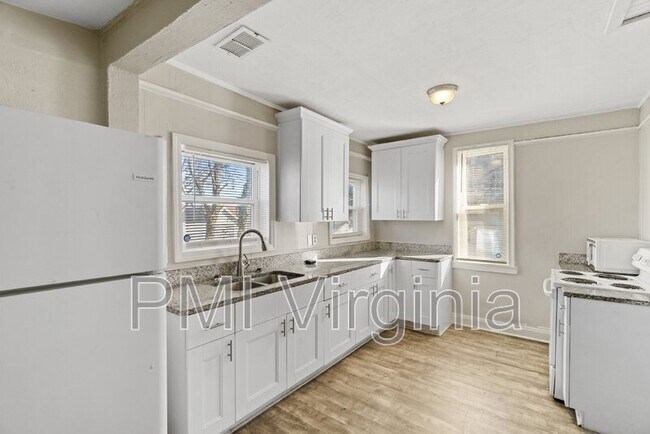 Photo - 2128 Orcutt Ave House