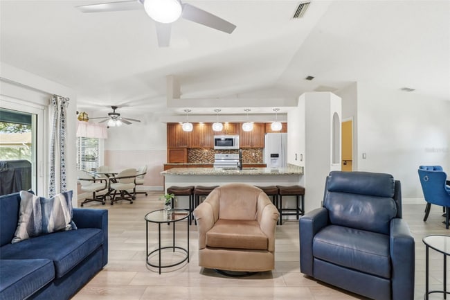 Photo - 6211 65th Pl E