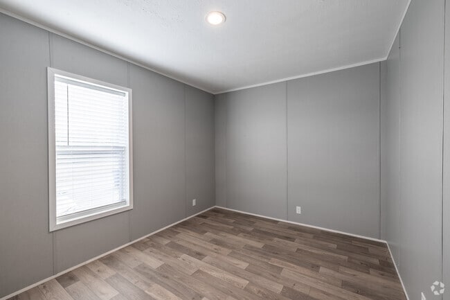3BR, 2BA - 1,216SF - Fleetwood Wildcat Sandalwood - Third Bedroom