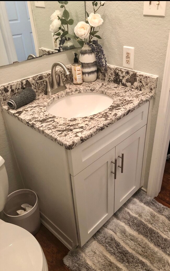 Photo - 929 NW Summercrest Blvd