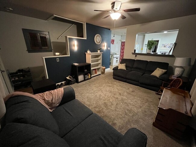 Photo - 429 Ross Ave NW