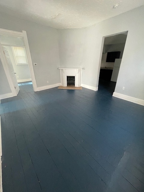 Photo - 826 W 2nd St