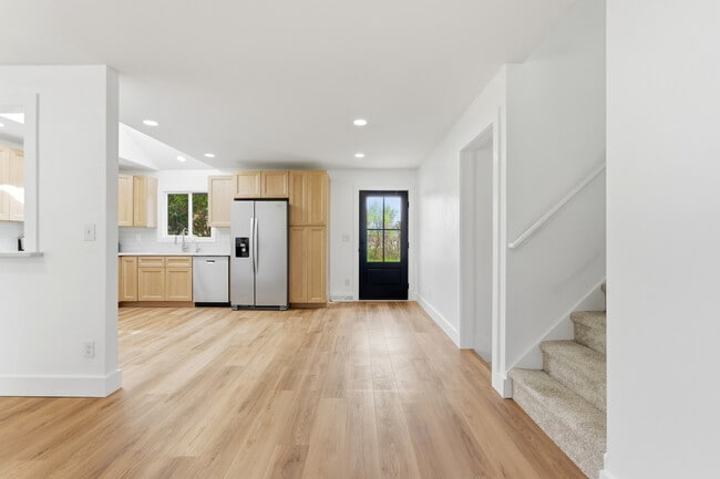 Photo - W309S10340 Knoll Ct