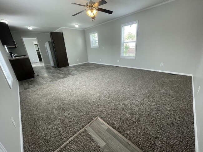 Photo - 38017 Chilver Ave