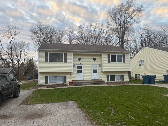 Photo - 122 Jeffrey St Unit 122JeffreySt