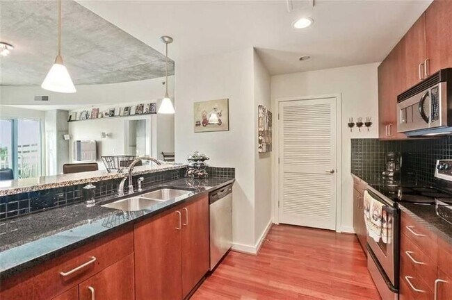 Photo - 250 Pharr Rd NE Unit 313
