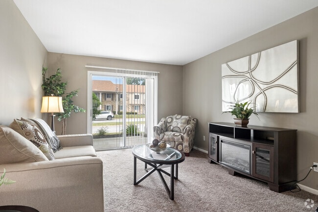 2BR, 1BA - 850SF - Living Room