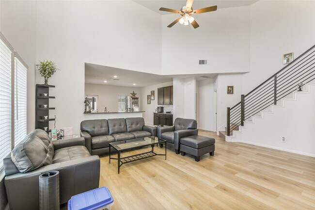 Photo - 22222 Opa Gln Dr