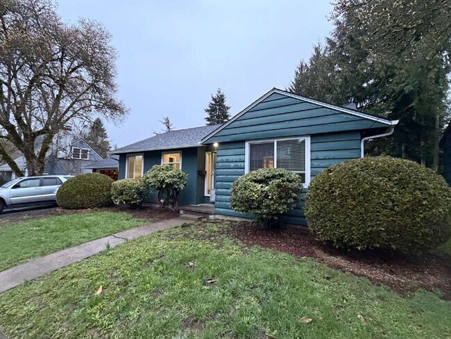 Photo - South Burlingame Classic Cottage, Gardners Welcome